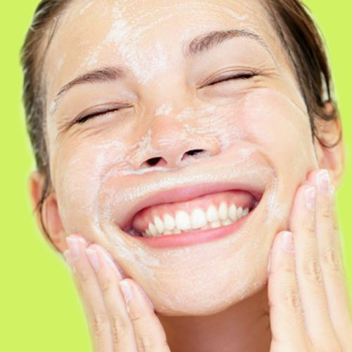 تصویر  ژل پاک کننده اسکراب لوفا پریم