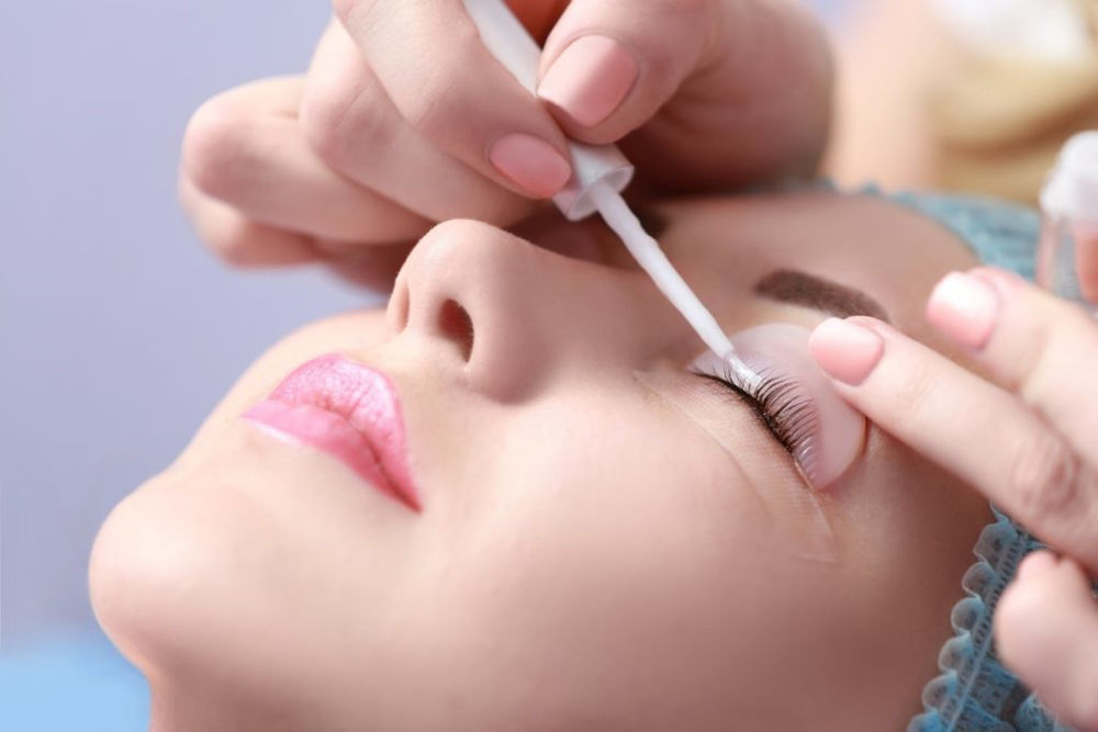 لیفت مژه و ابرو دالیزلش