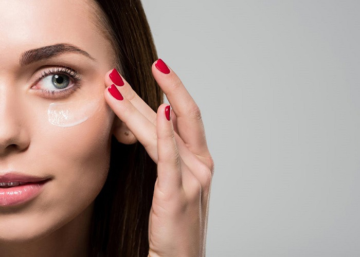 زمان شروع استفاده از کرم دور چشم