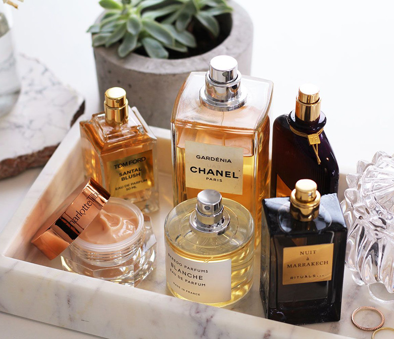 چگونه عطر خود را ماندگارتر کنیم؟