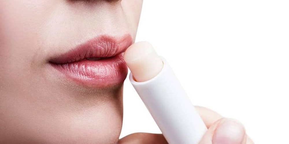 بهترین بالم لب چه ویژگیهایی دارد؟