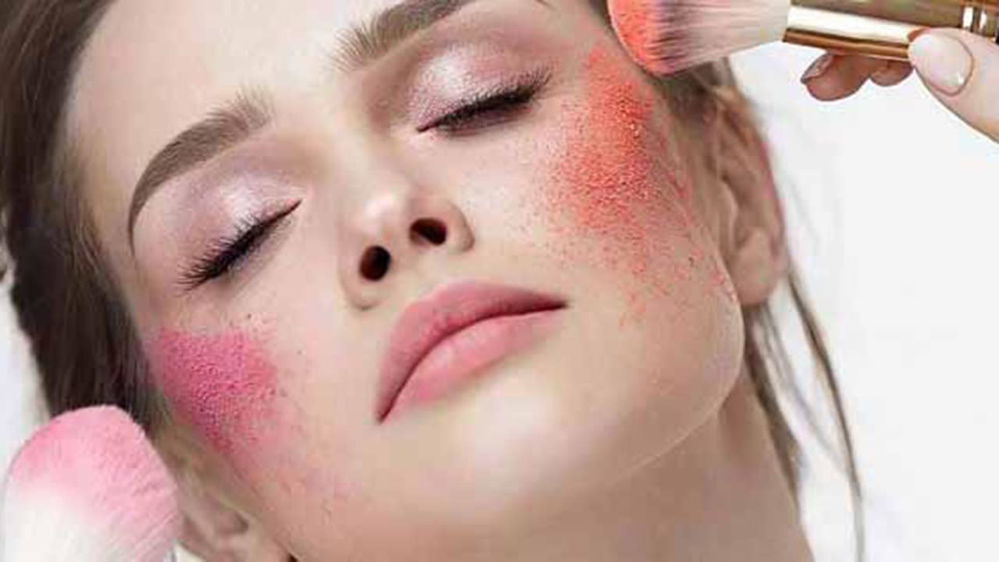 چه نوع رژگونه ای برای پوست چرب مناسب است؟